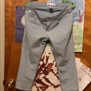 No boundaries capris